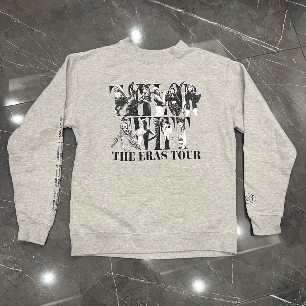 Taylor Swift The Eras Tour 2023 Crewneck Sweatshirt Large